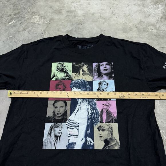 Taylor Swift The Eras Tour Tshirt , Size Medium Adult Unisex - Picture 3 of 6
